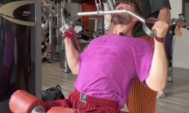 Screenshot_2023-12-12-14-34-13-092_com.zhiliaoapp.musically-edit