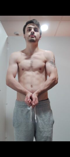 Screenshot_2023-09-27-16-52-46-689_com.miui.gallery