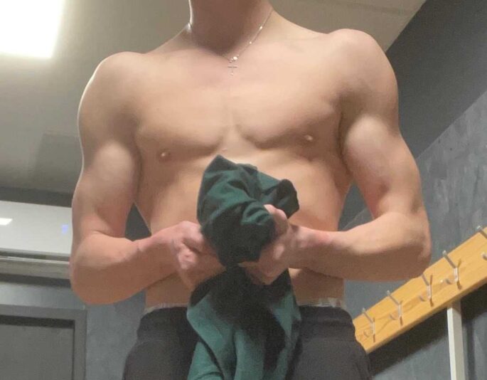 69FD059F-1CA2-4373-AEF2-32DA0CD032C3