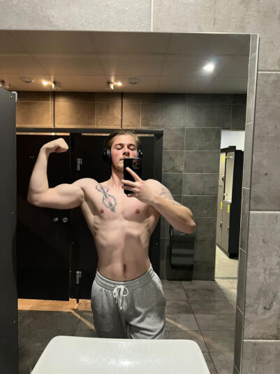 D7D33B97-7745-41FD-B1FD-F272AF3F22FA