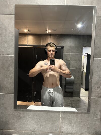 1512019E-11EB-4CCC-BBA4-2F54E50349E7